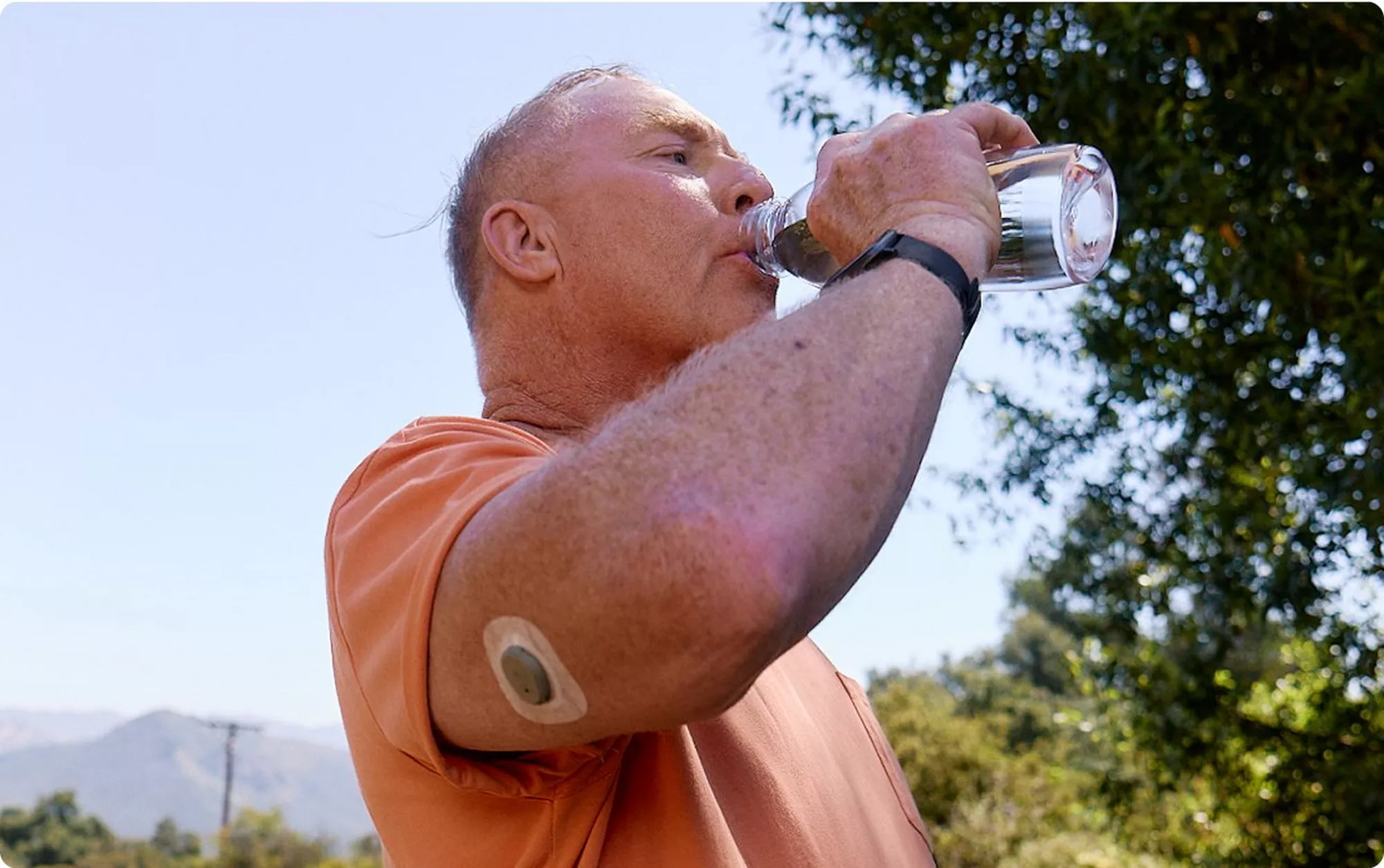dexcom-drinking-water-hydrate